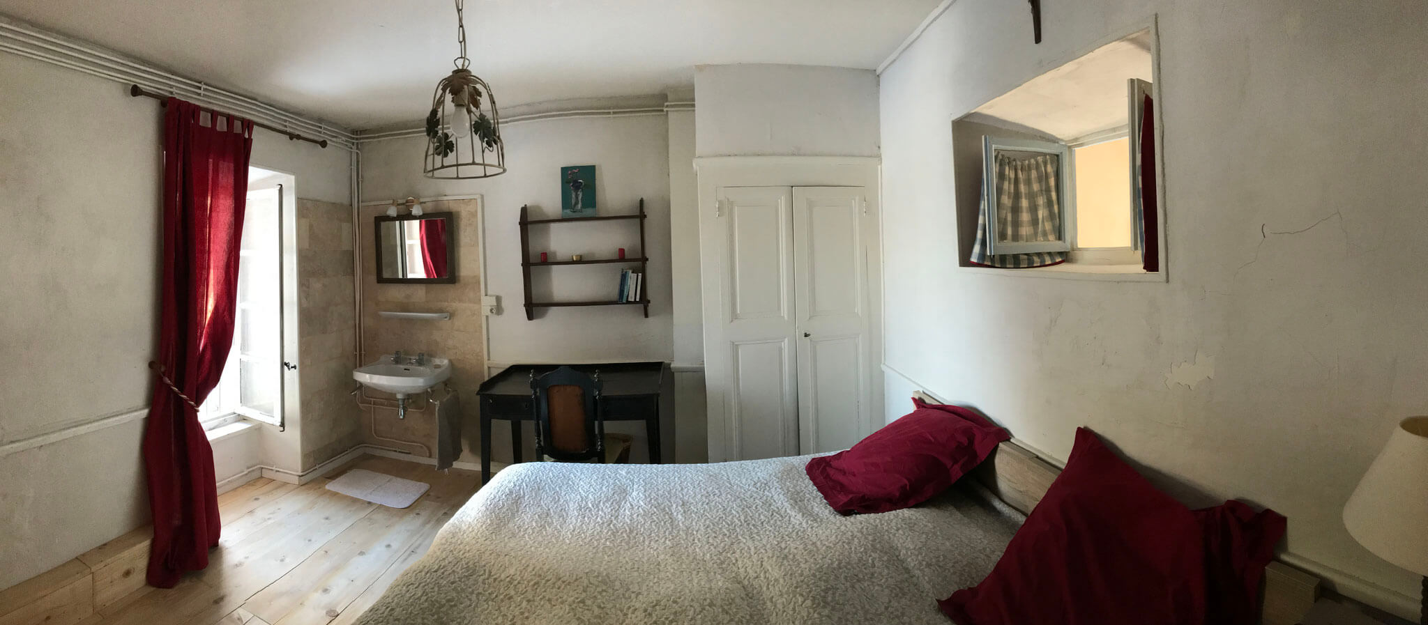 Chambre double gîte pêcheur Lac des Cordeliers